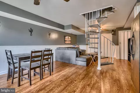 Dining - 977 Dalton Ave, Baltimore, MD 21224 photo 1 of 1