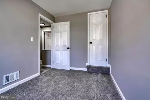 Bedroom - 120 Chestnut St, Dundalk, MD 21222 photo 6 of 7