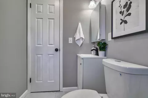 Bath - 120 Chestnut St, Dundalk, MD 21222 photo 6 of 6