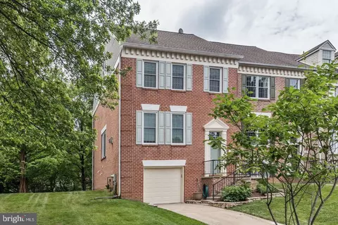 24 Tenby Ct, Lutherville Timonium, MD 21093