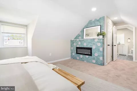 Bedroom - 8221 Watersedge Rd, Dundalk, MD 21222 photo 3 of 3