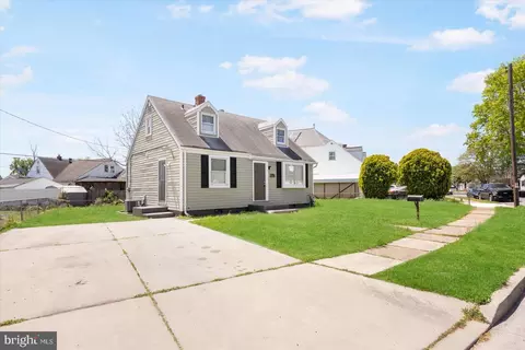 Exterior - 8221 Watersedge Rd, Dundalk, MD 21222 photo 2 of 11