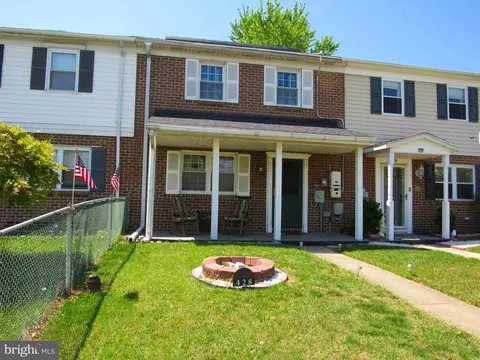 428 Essexwood Ct, Essex, MD 21221