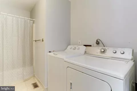 511 Gloucester Ct, Middle River, MD 21220 photo 25