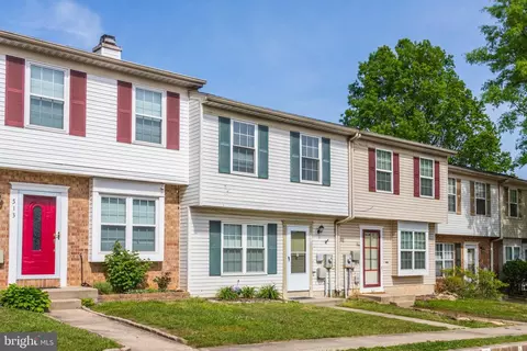 511 Gloucester Ct, Middle River, MD 21220