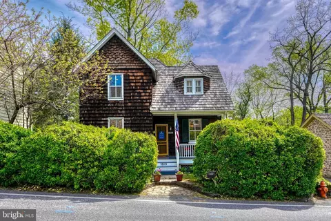 10113 Falls Rd, Brooklandville, MD 21022