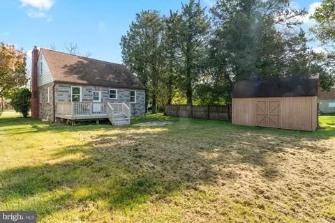 Exterior - 1844 Sutton Ave, Halethorpe, MD 21227 photo 8 of 10