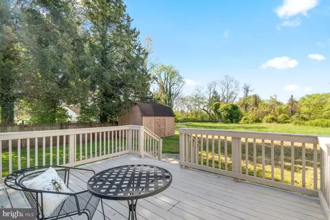 Exterior - 1844 Sutton Ave, Halethorpe, MD 21227 photo 6 of 10