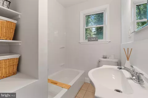 Bath - 1844 Sutton Ave, Halethorpe, MD 21227 photo 1 of 2