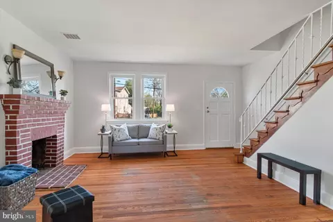 Living - 1844 Sutton Ave, Halethorpe, MD 21227 photo 3 of 3