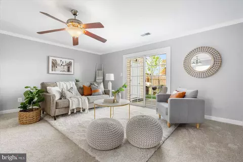 612 Kittendale Cir, Middle River, MD 21220