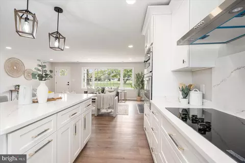 Kitchen - 4332 Sweet Air Rd, Baldwin, MD 21013 photo 5 of 6
