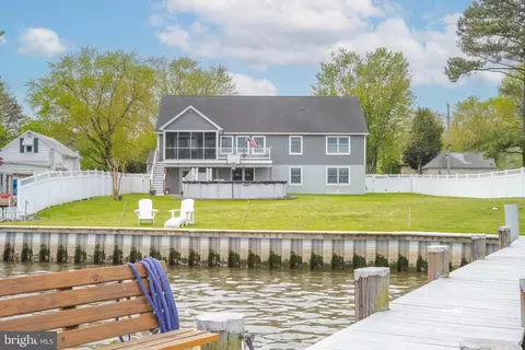 9001 Avenue A, Sparrows Point, MD 21219