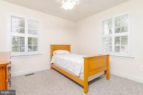 Bedroom - 9001 Avenue A, Sparrows Point, MD 21219 photo 1 of 9