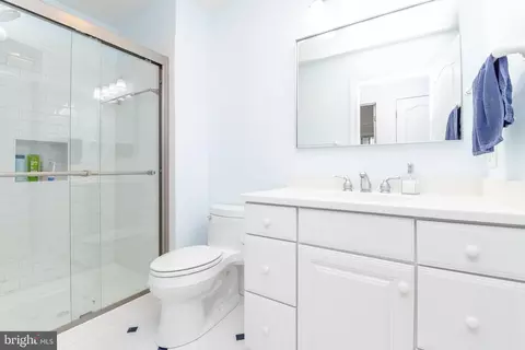 Bath - 9001 Avenue A, Sparrows Point, MD 21219 photo 3 of 3