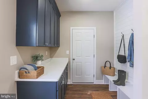 Entry Way - 4712 Carroll Manor Rd, Baldwin, MD 21013 photo 2 of 3