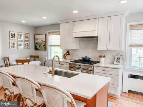 7201 Oxford Rd, Baltimore, MD 21212 photo 8