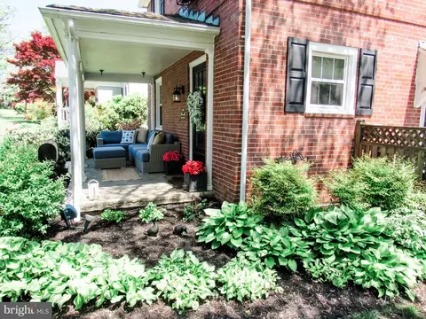 7201 Oxford Rd, Baltimore, MD 21212 photo 3