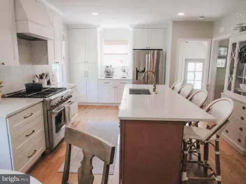 7201 Oxford Rd, Baltimore, MD 21212 photo 11