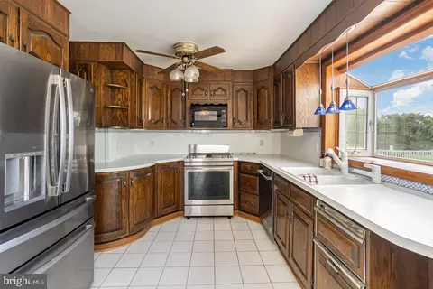 Kitchen - 9627 Dundawan Rd, Nottingham, MD 21236 photo 2 of 4