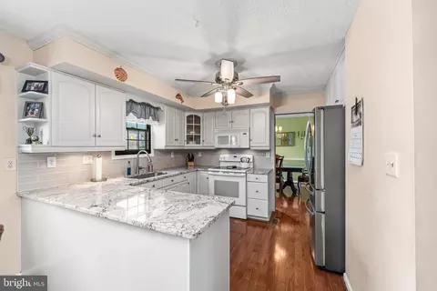 Kitchen - 4418 Macworth Pl, Nottingham, MD 21236 photo 1 of 3