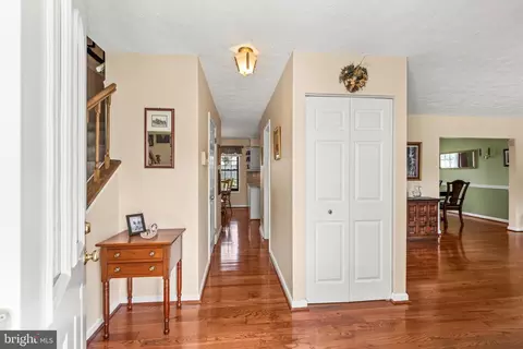 Entry Way - 4418 Macworth Pl, Nottingham, MD 21236 photo 1 of 3