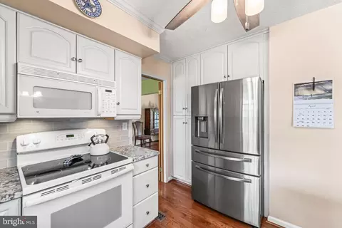 Kitchen - 4418 Macworth Pl, Nottingham, MD 21236 photo 3 of 3