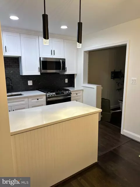 7319 Conley St, Baltimore, MD 21224 photo 2