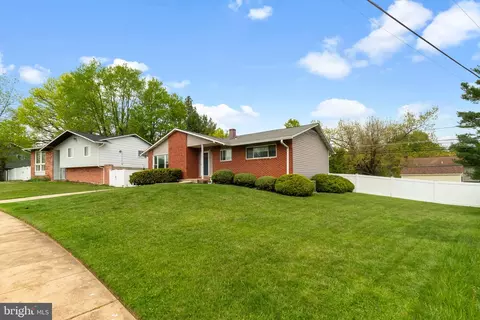 8256 Brattle Rd, Pikesville, MD 21208