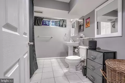 239 Endsleigh Ave, Middle River, MD 21220 photo 32