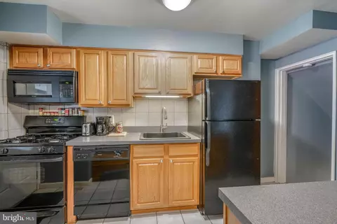 239 Endsleigh Ave, Middle River, MD 21220 photo 11