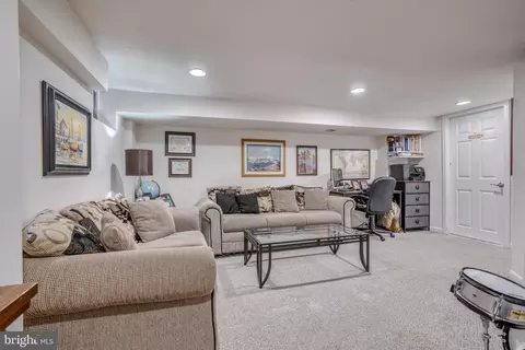 239 Endsleigh Ave, Middle River, MD 21220 photo 27