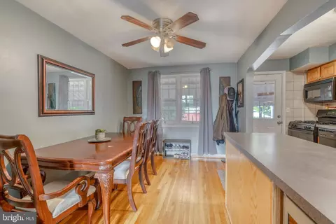 239 Endsleigh Ave, Middle River, MD 21220 photo 8