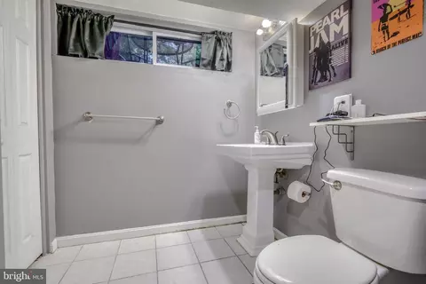 239 Endsleigh Ave, Middle River, MD 21220 photo 33