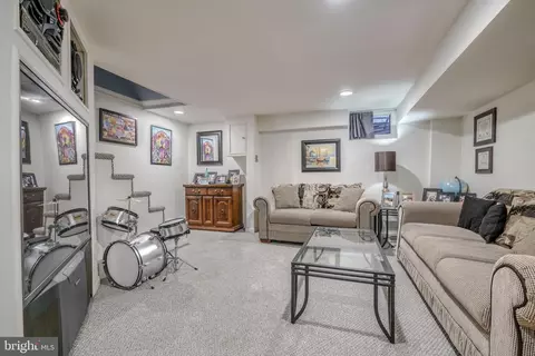 239 Endsleigh Ave, Middle River, MD 21220 photo 29