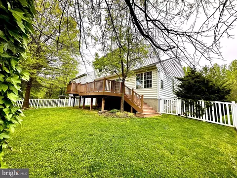 Exterior - 4413 Todd Point Ln, Sparrows Point, MD 21219 photo 7 of 11