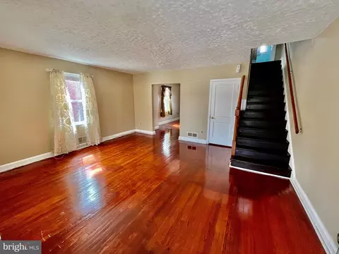 Living - 2129 Vailthorn Rd, Middle River, MD 21220 photo 1 of 2