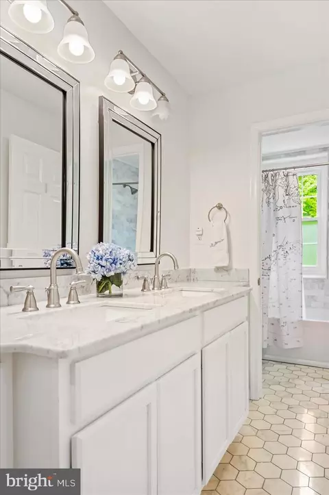Bath - 13804 Summer Hill Dr, Phoenix, MD 21131 photo 3 of 4