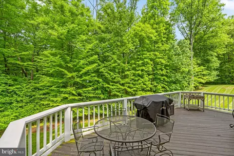 Exterior - 13804 Summer Hill Dr, Phoenix, MD 21131 photo 11 of 15