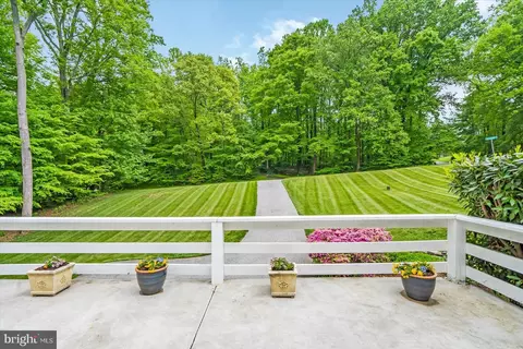 Exterior - 13804 Summer Hill Dr, Phoenix, MD 21131 photo 8 of 15