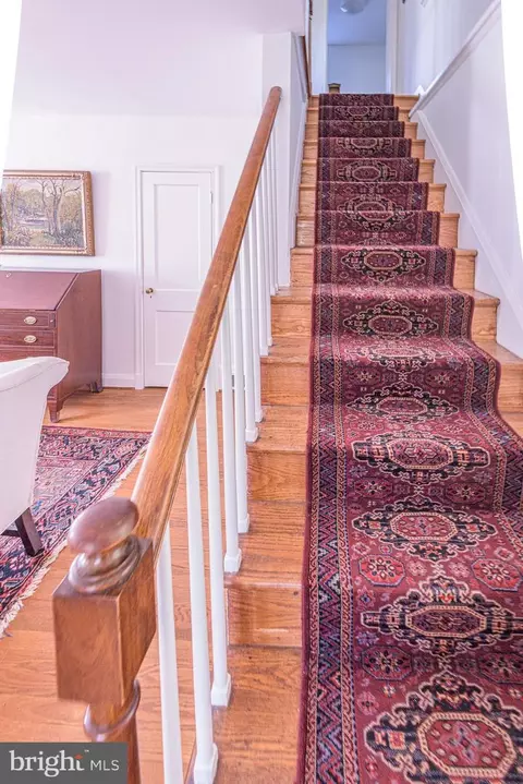 Entry Way - 101 N Tyrone Rd, Baltimore, MD 21212 photo 8 of 10