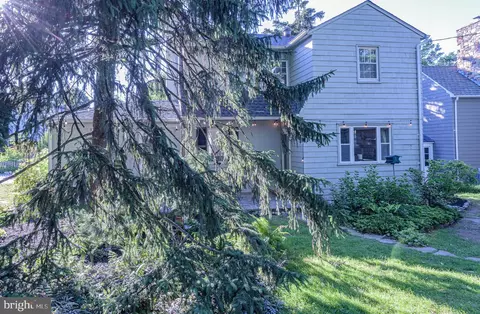 Exterior - 101 N Tyrone Rd, Baltimore, MD 21212 photo 6 of 15