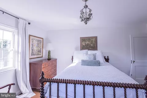 Bedroom - 101 N Tyrone Rd, Baltimore, MD 21212 photo 6 of 12