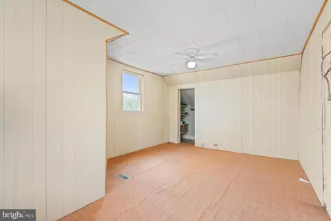 Bedroom - 1722 Selma Ave, Halethorpe, MD 21227 photo 3 of 9