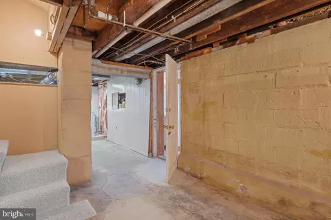 Entry Way - 1722 Selma Ave, Halethorpe, MD 21227 photo 9 of 13