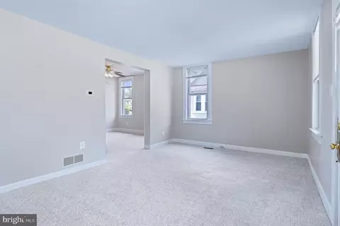Living - 1722 Selma Ave, Halethorpe, MD 21227 photo 6 of 10