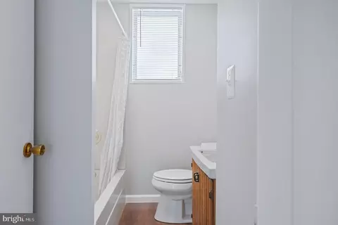 Bath - 1722 Selma Ave, Halethorpe, MD 21227 photo 1 of 3