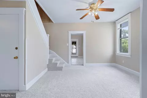 Living - 1722 Selma Ave, Halethorpe, MD 21227 photo 8 of 10