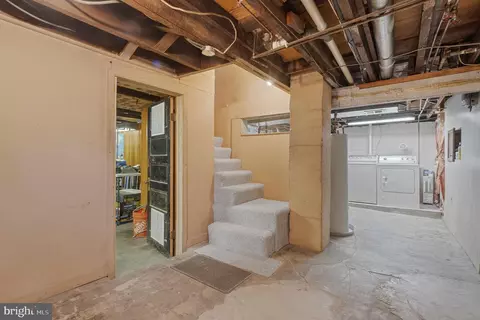Entry Way - 1722 Selma Ave, Halethorpe, MD 21227 photo 8 of 13