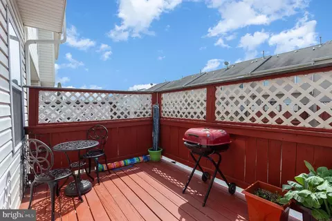 Exterior - 828 Lowe Rd, Middle River, MD 21220 photo 3 of 6
